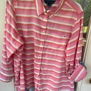 Tommy Hilfiger Size 1X Pink Stripe Button Down Women’s Casual Shirt 🌸